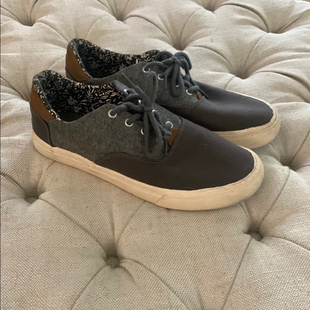 Crevo Gray and Brown Men's Boat Shoes